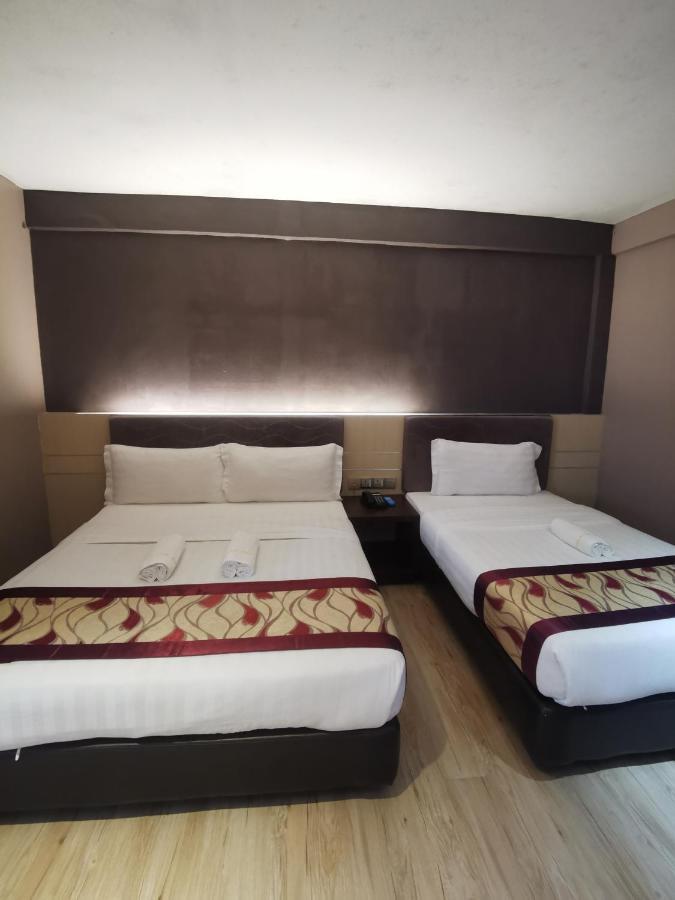 Palace Inn Miri Exterior foto
